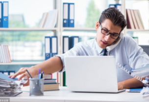 现在学挖掘机如何?